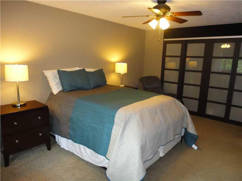 329-b-31 Ridge Point Circle Bridgeville, PA 15017 - Photo 9 of 17 Master Bedroom.