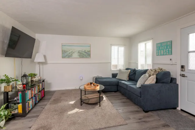 $1,999,000 | 2138-2140 Reed Avenue, San Diego, CA 92109