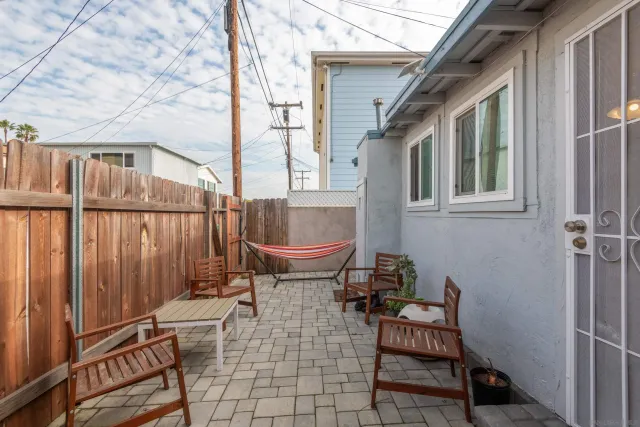 $1,999,000 | 2138-2140 Reed Avenue, San Diego, CA 92109