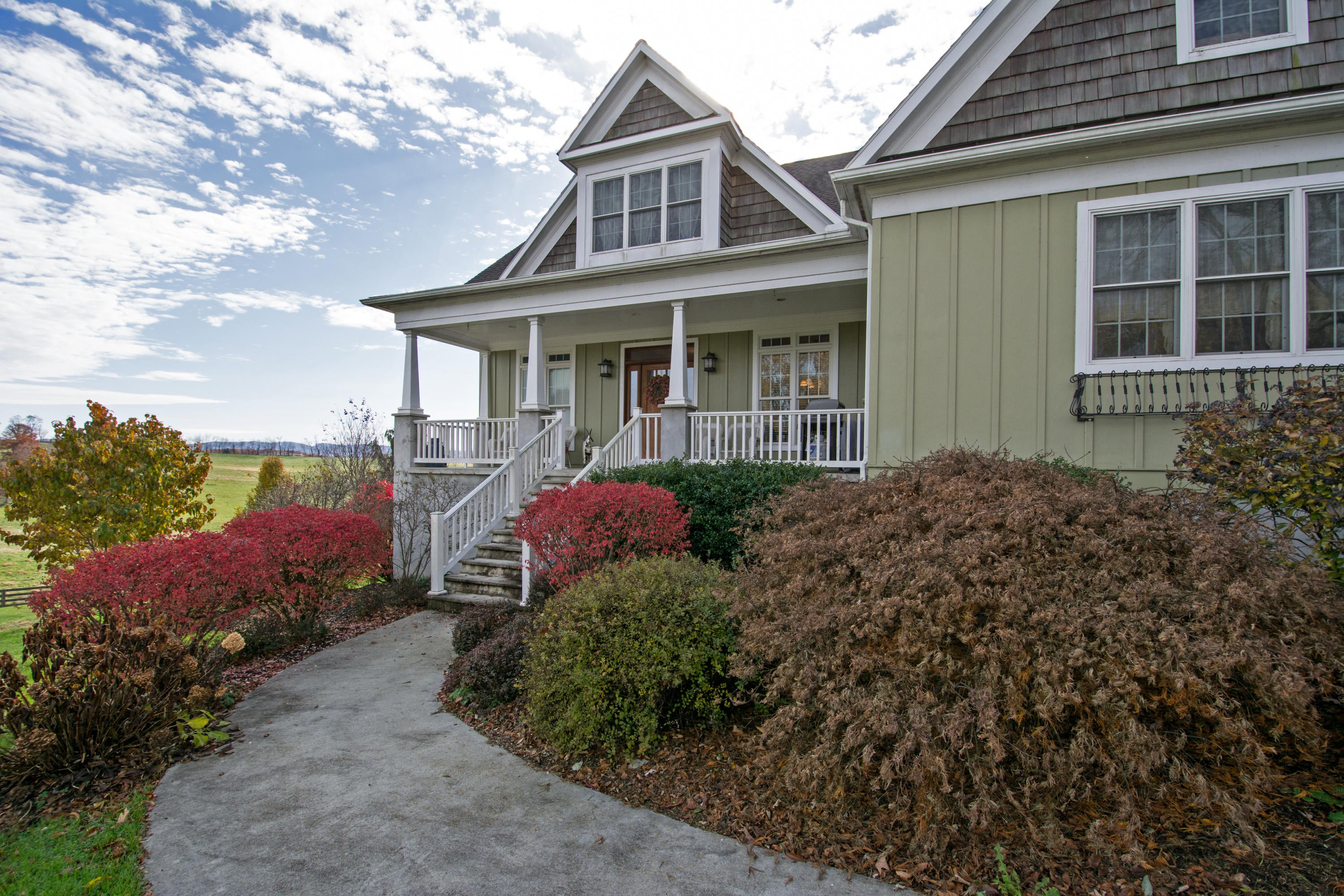 2830 Davis Stuart Road Lewisburg, WV 24901 - Photo 3 of 115 Gallery Image 3