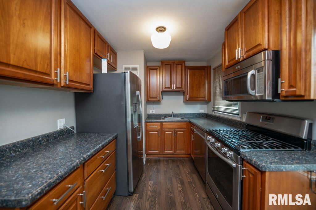 122 East Cherry Ridge Road Peoria, IL 61614 - Photo 25 of 34