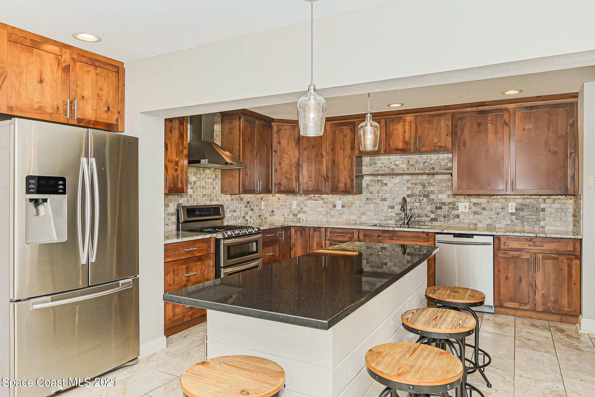 4357 Ligustrum Drive Melbourne, FL 32934 - Photo 5 of 40 4357 Ligustrum Dr 13