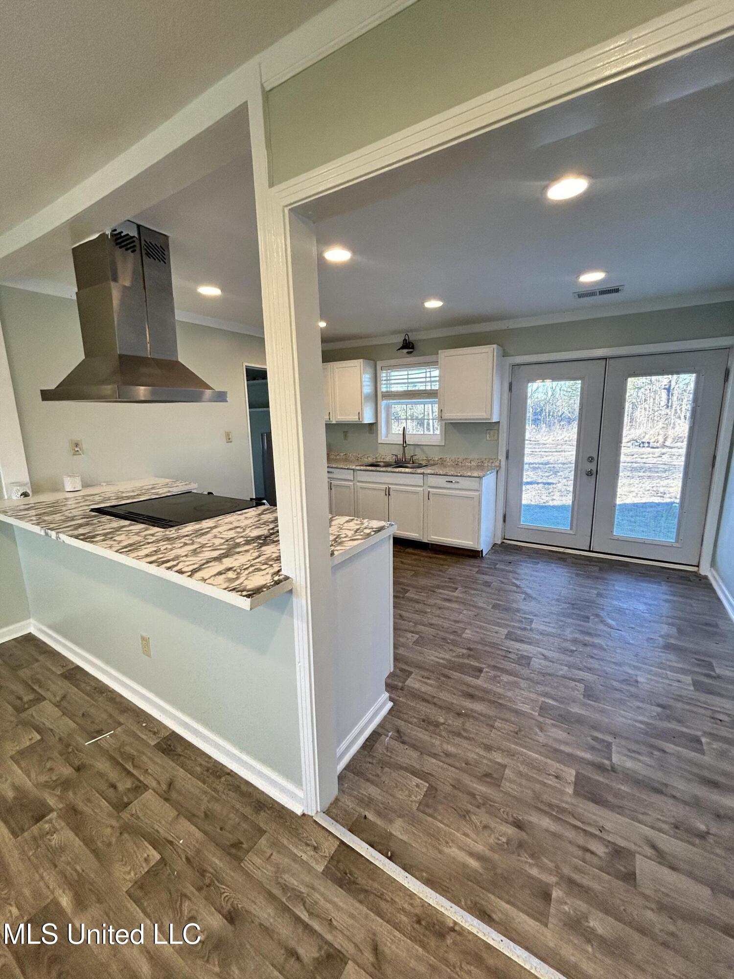 287 Stinson Road Holly Springs, MS 38635 - Photo 5 of 19 Kitchen