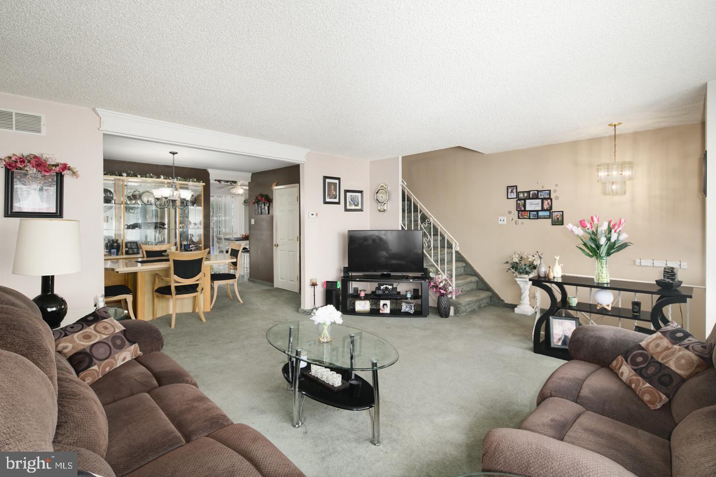 3128 Derry Road Philadelphia, PA 19154 - Photo 5 of 26 Gallery Image 5
