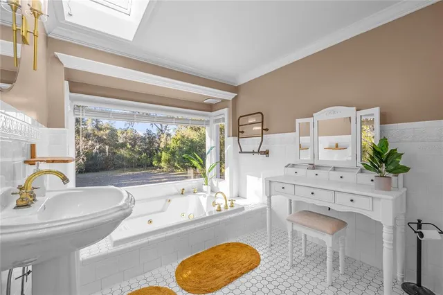 $425,000 | 24121 West U.S. Highway 27, High Springs, FL 32643