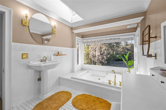 $425,000 | 24121 West U.S. Highway 27, High Springs, FL 32643