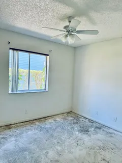 $220,000 | 3795 Island Club Circle East, Unit 10, Lake Worth, FL 33462