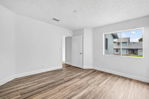 $269,000 | 3795 Island Club Circle East, Unit 10, Lake Worth, FL 33462