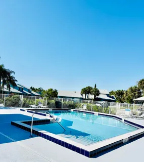 $220,000 | 3795 Island Club Circle East, Unit 10, Lake Worth, FL 33462