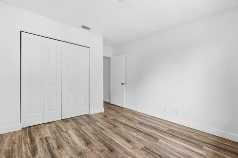 $269,000 | 3795 Island Club Circle East, Unit 10, Lake Worth, FL 33462