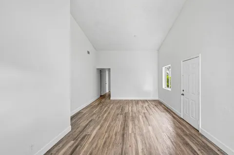 $269,000 | 3795 Island Club Circle East, Unit 10, Lake Worth, FL 33462