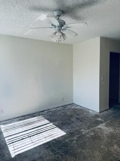 $220,000 | 3795 Island Club Circle East, Unit 10, Lake Worth, FL 33462