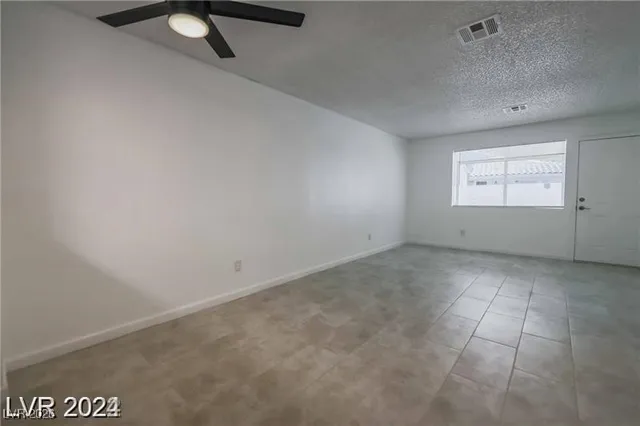 $1,550 | 2117 Chertsey Drive, Unit C, Las Vegas, NV 89108