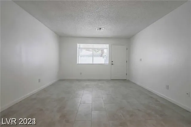 $1,550 | 2117 Chertsey Drive, Unit C, Las Vegas, NV 89108