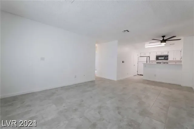 $1,550 | 2117 Chertsey Drive, Unit C, Las Vegas, NV 89108