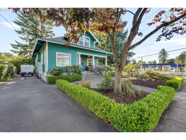 $899,000 | 835 North Main Avenue, Gresham, OR 97030