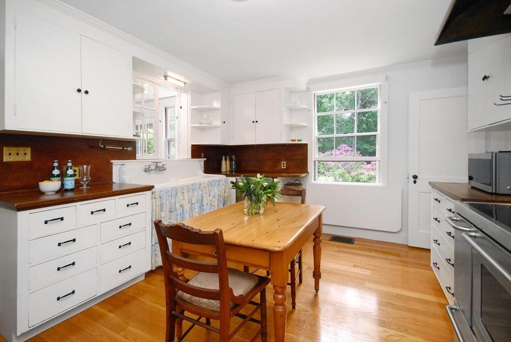 96 Lexington Road Lincoln, MA 01773 - Photo 17 of 41