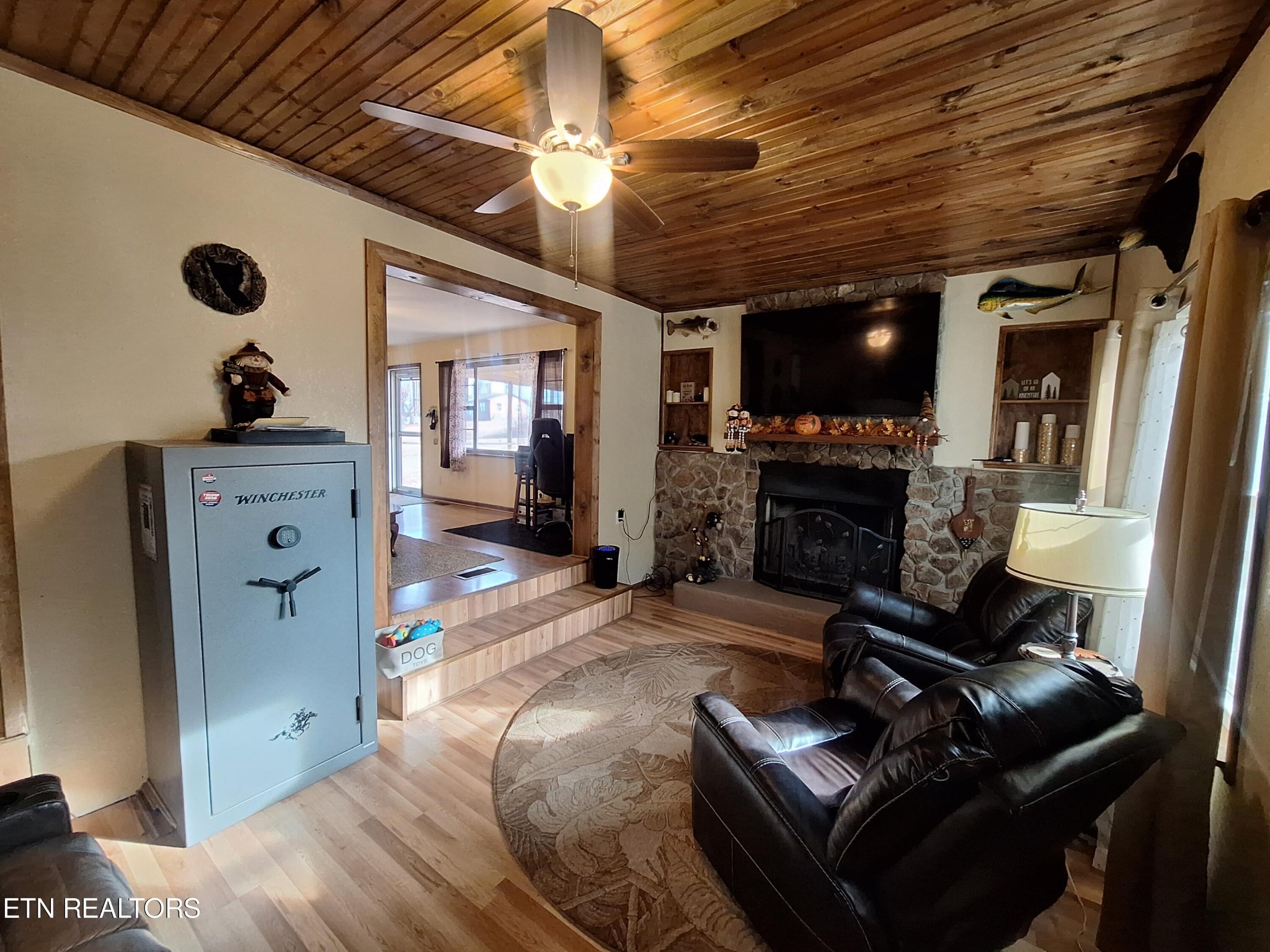 1739 Federal Road Madisonville, TN 37354 - Photo 18 of 57