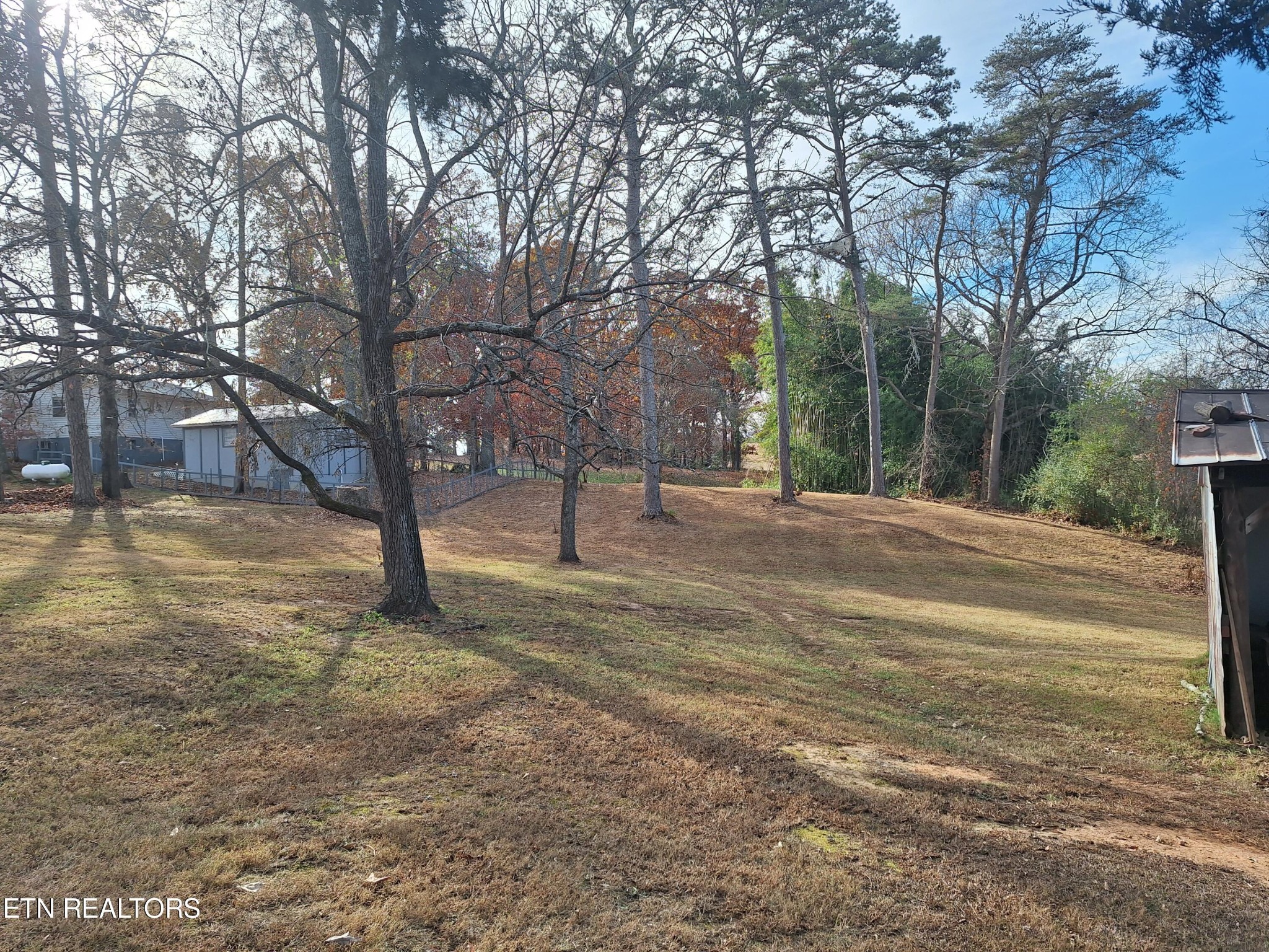 1739 Federal Road Madisonville, TN 37354 - Photo 7 of 57