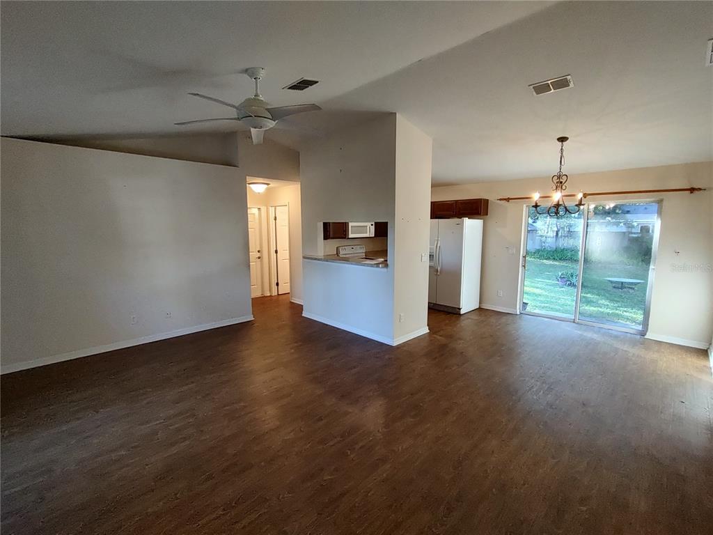 7688 Southwest 77 Place Ocala, FL 34476 - Photo 2 of 16