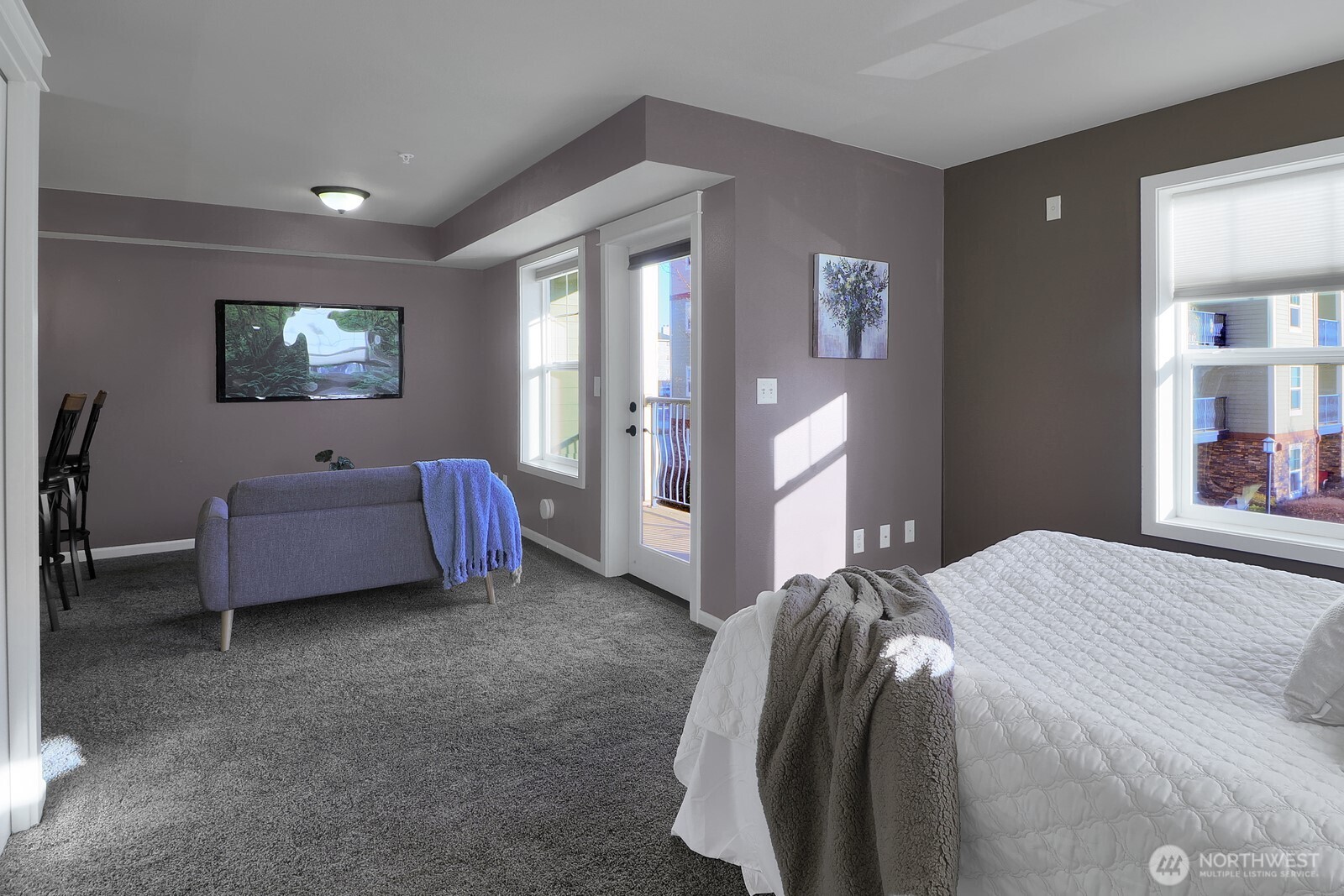 690 32nd Street, Unit B211 Bellingham, WA 98225 - Photo 14 of 23 a bedroom with bed and window