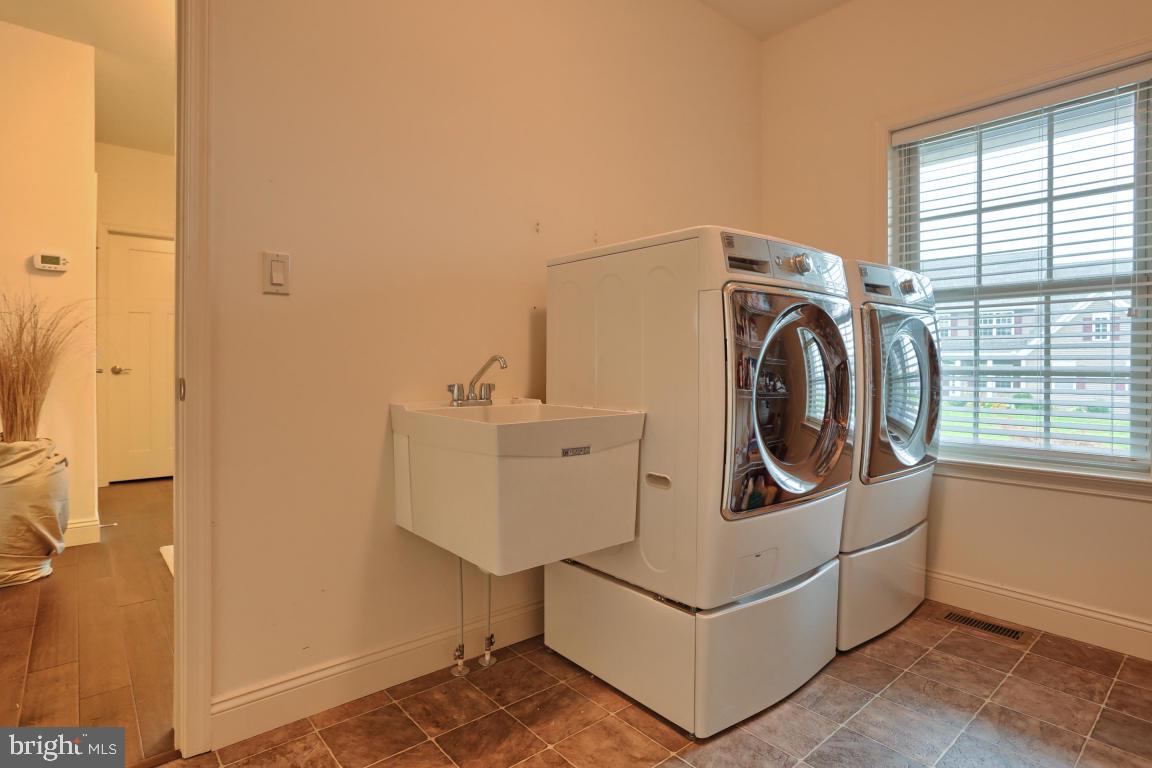 675 Saddle Road Palmyra, PA 17078 - Photo 15 of 52 Gallery Image 15