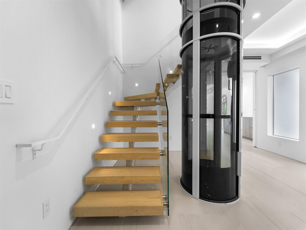 423 Hendricks Isle Fort Lauderdale, FL 33301 - Photo 39 of 77