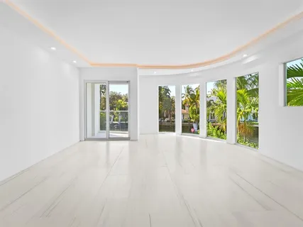 $2,900,000 | 423 Hendricks Isle, Fort Lauderdale, FL 33301