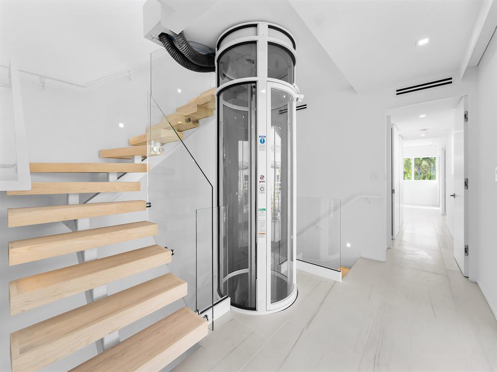 423 Hendricks Isle Fort Lauderdale, FL 33301 - Photo 58 of 77