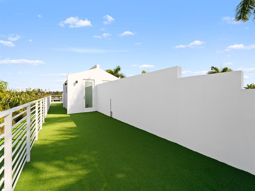 423 Hendricks Isle Fort Lauderdale, FL 33301 - Photo 68 of 77