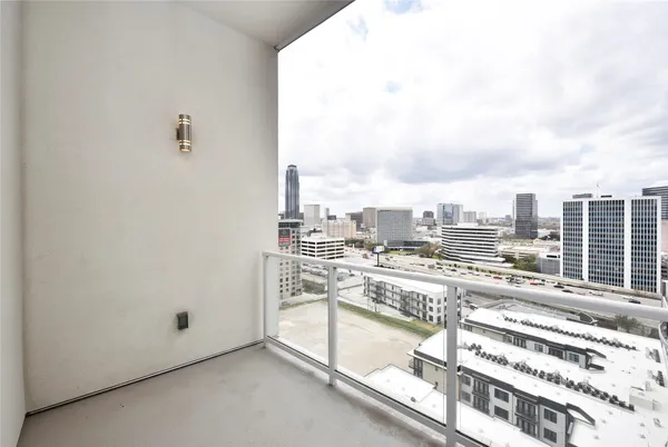 $1,700,000 | 4521 San Felipe Street, Unit 1505, Houston, TX 77027