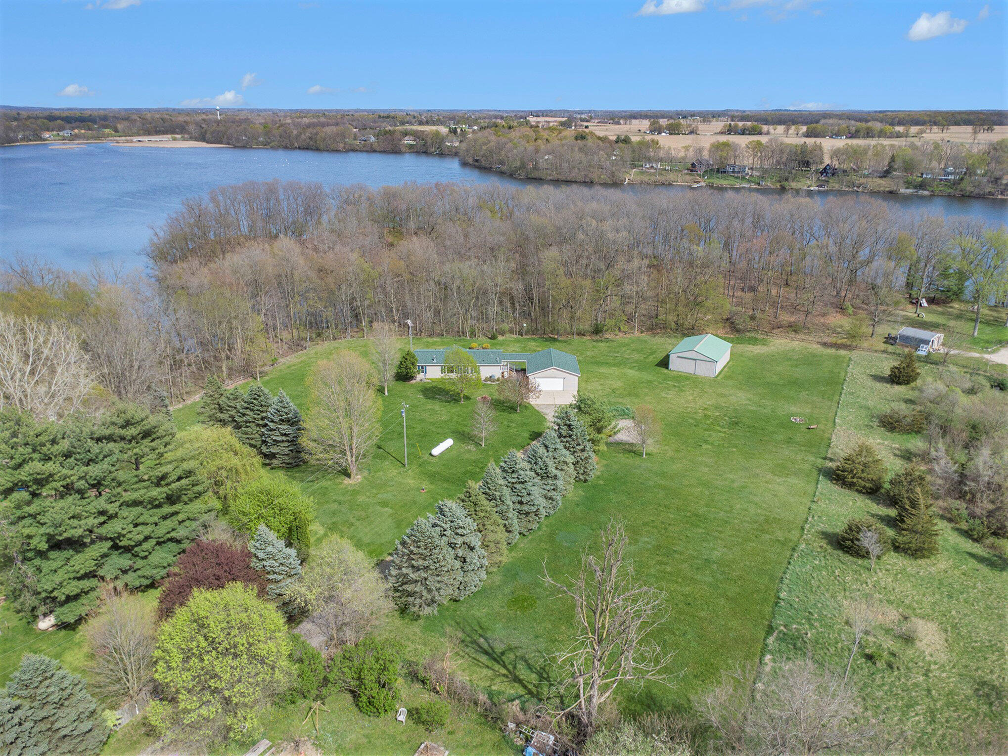 001_697_tuttle_rd_union_city_mi_49094-1