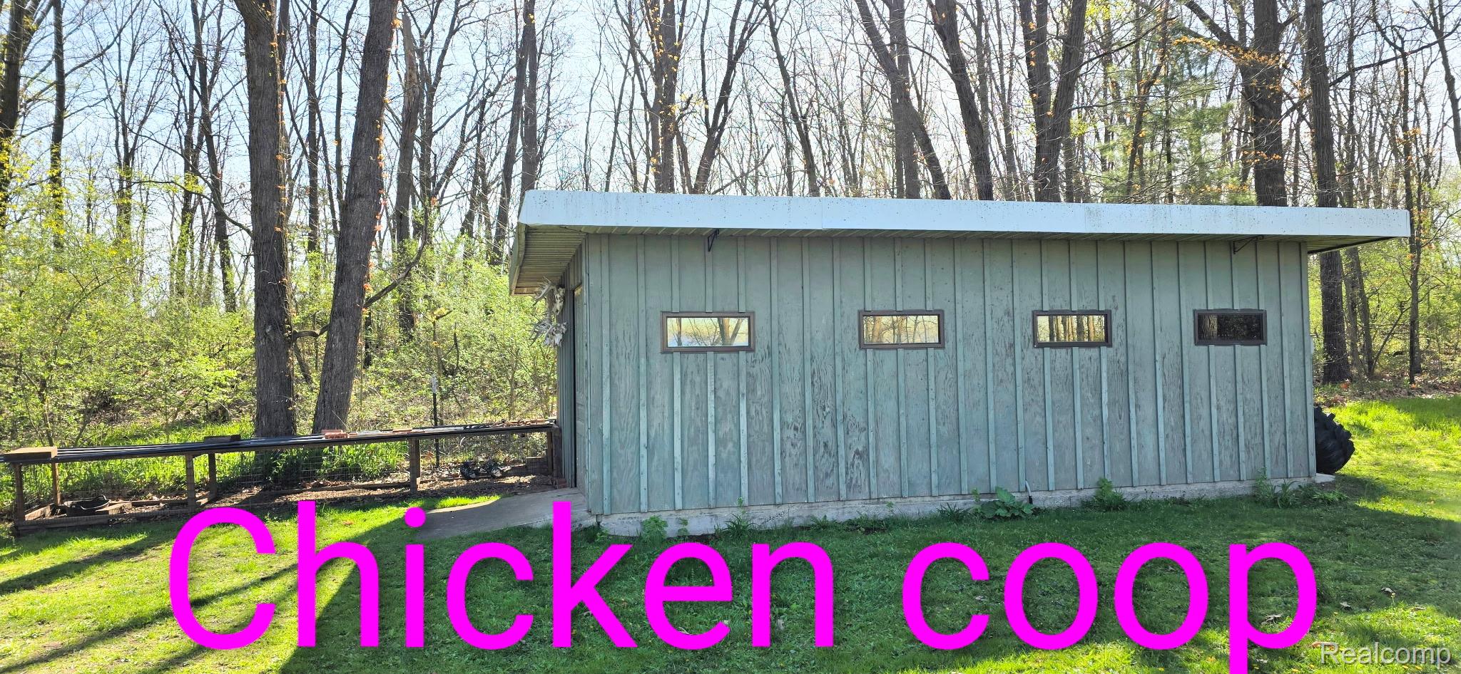 175 Templar Avenue Pinckney, MI 48169 - Photo 69 of 80 Templar Chicken Coop.JPG