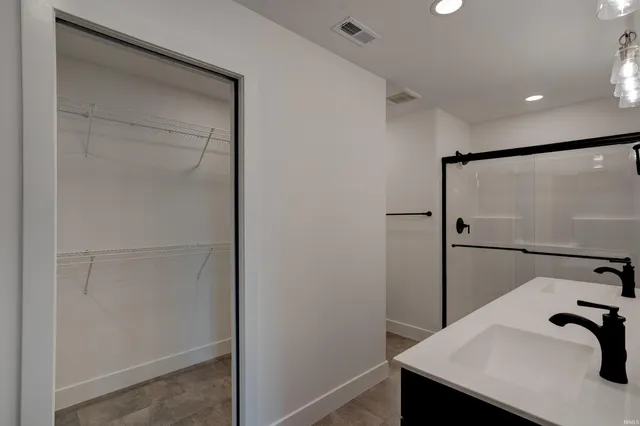 $410,990 | 1310 Mockingbird Lane, Mount Vernon, IN 47620