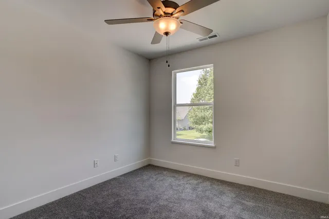 $410,990 | 1310 Mockingbird Lane, Mount Vernon, IN 47620