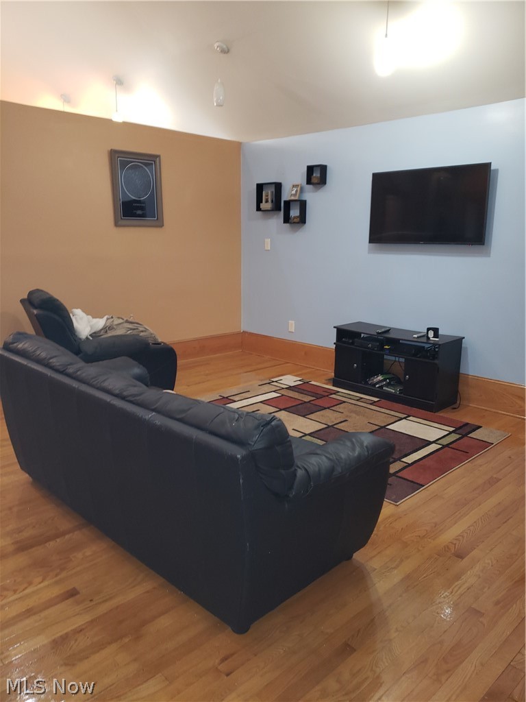 3141 Fulton Road Cleveland, OH 44109 - Photo 5 of 35