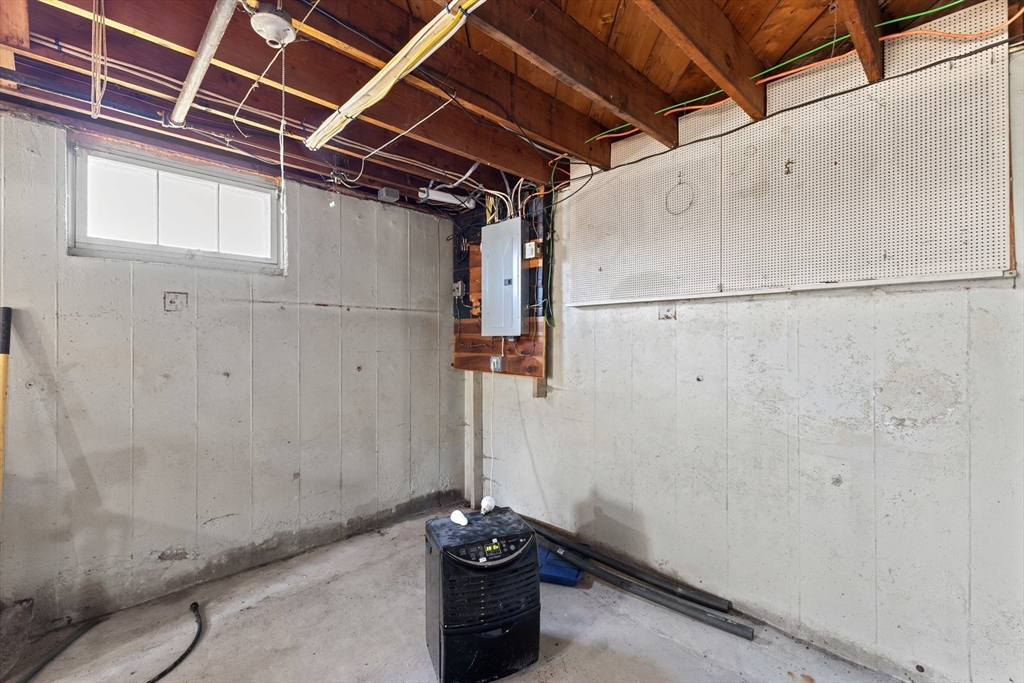 4 Crestwood Road Paxton, MA 01612 - Photo 21 of 29