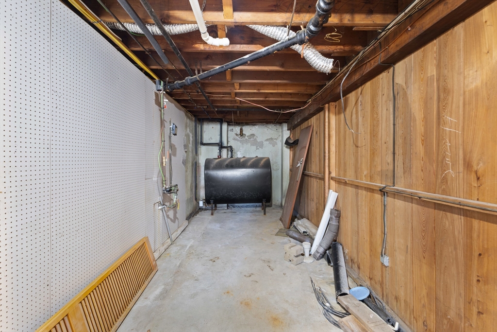 4 Crestwood Road Paxton, MA 01612 - Photo 22 of 29