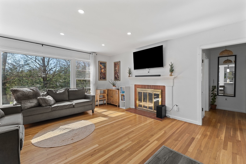 4 Crestwood Road Paxton, MA 01612 - Photo 10 of 29