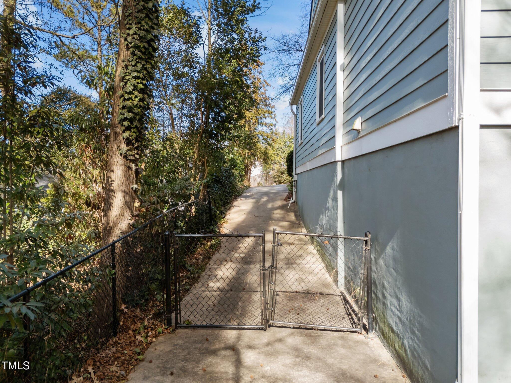 2719 Gordon Street Raleigh, NC 27608 - Photo 33 of 38 Driveway