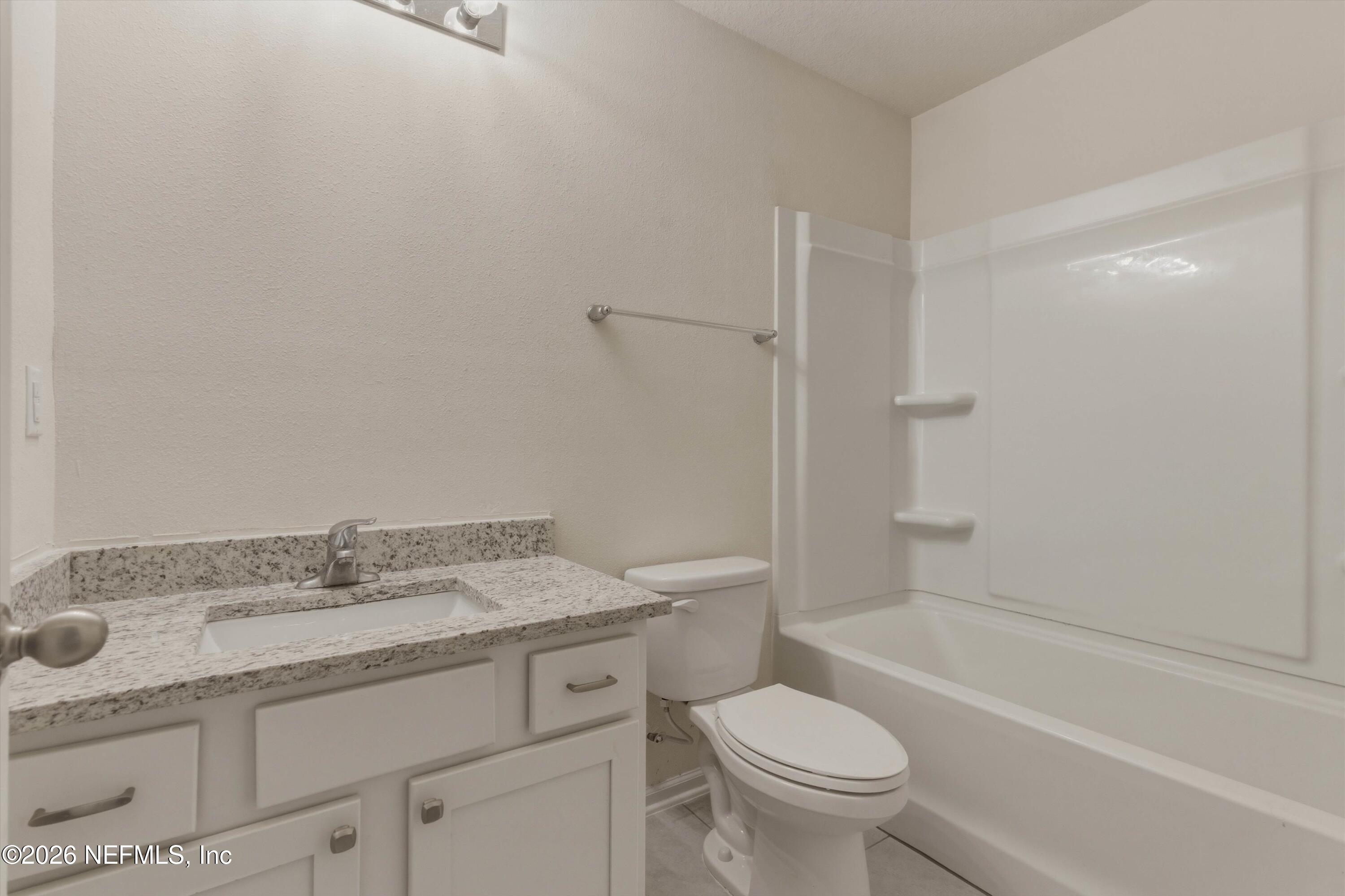 98 Coastline Way Street St. Augustine, FL 32092 - Photo 18 of 28 19-Bathroom 2