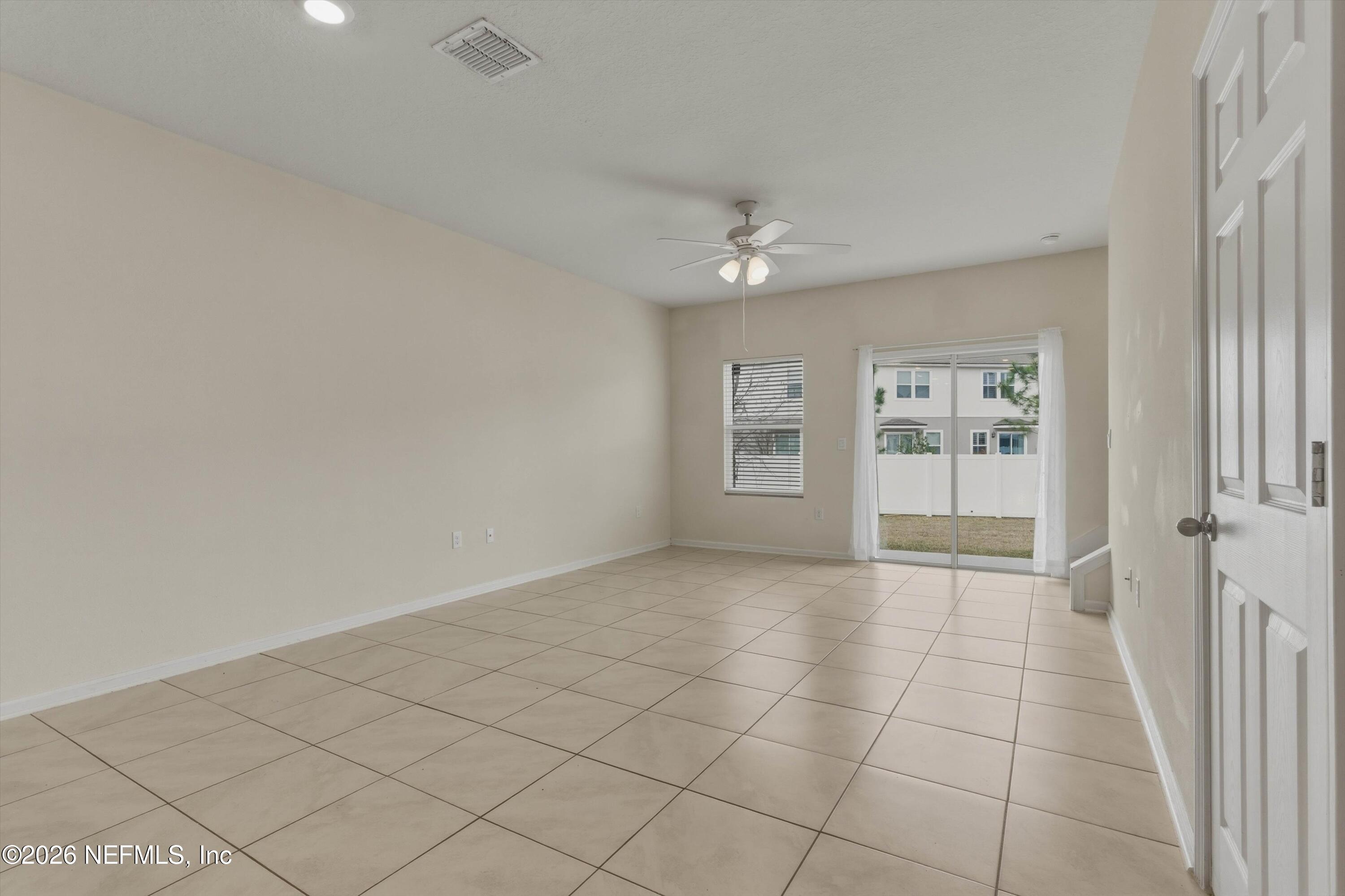 98 Coastline Way Street St. Augustine, FL 32092 - Photo 10 of 28 10-Living Room
