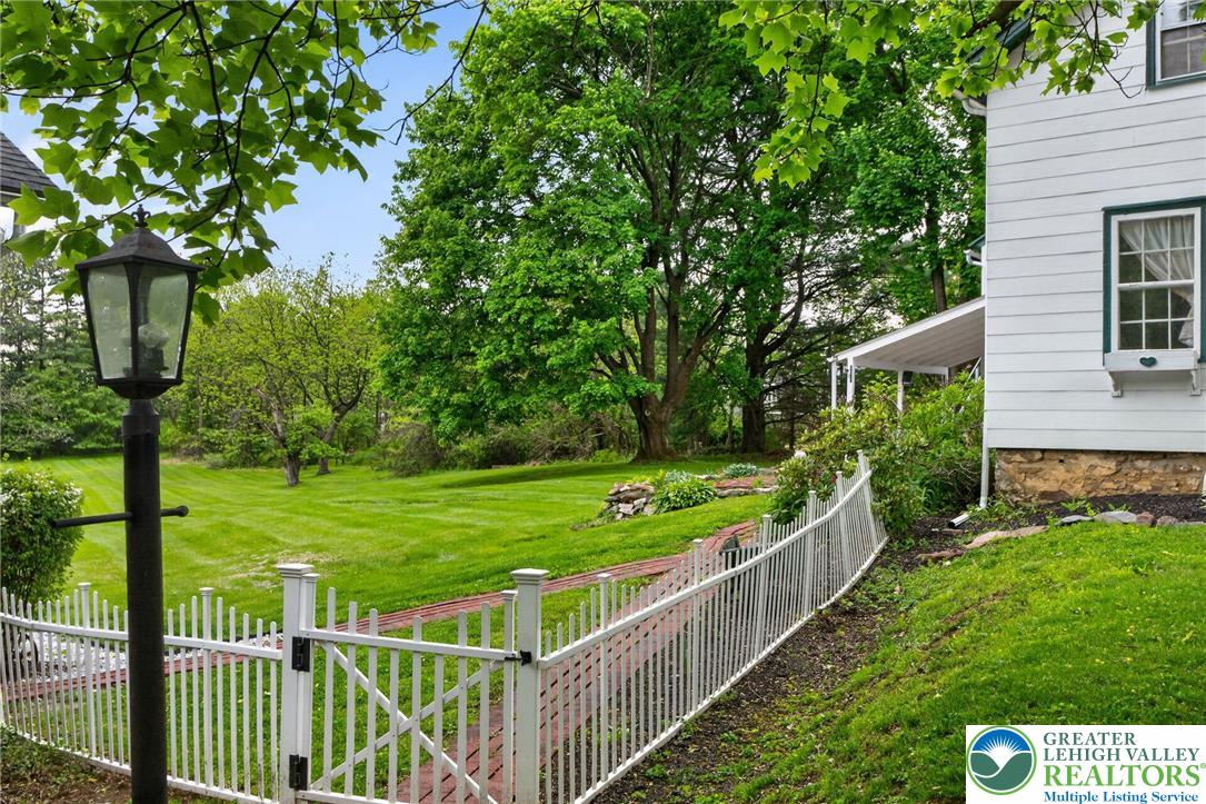 5686 Cetronia Road Allentown, PA 18106 - Photo 6 of 77 Gallery Image 6