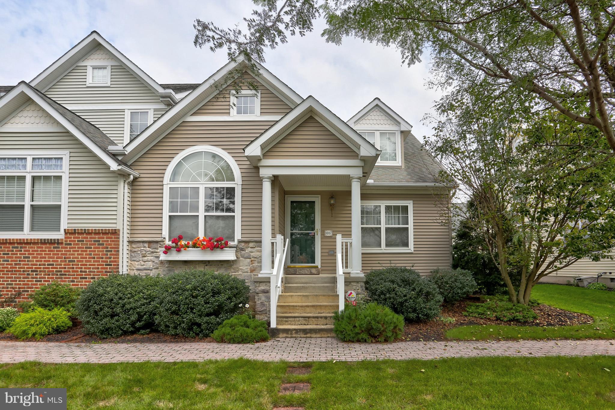 1017 Bond Street Lititz, PA 17543 - Photo 1 of 33