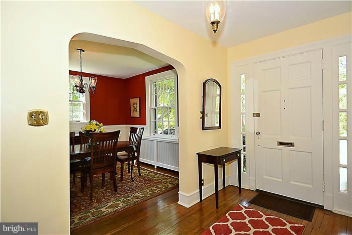 1012 Woodside Parkway Silver Spring, MD 20910 - Photo 11 of 28 Interior (General)