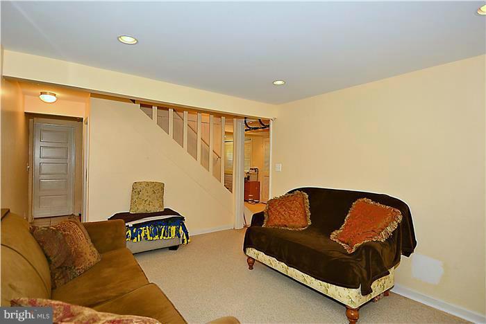 1012 Woodside Parkway Silver Spring, MD 20910 - Photo 20 of 28 Family Room