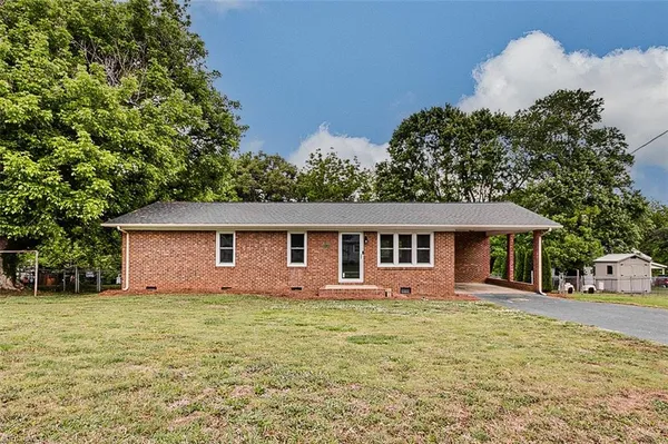 $224,900 | 207 East Academy Street, Randleman, NC 27317