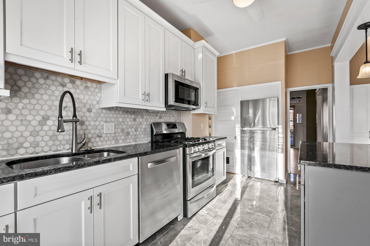 4214 Falls Road Baltimore, MD 21211 - Photo 18 of 40