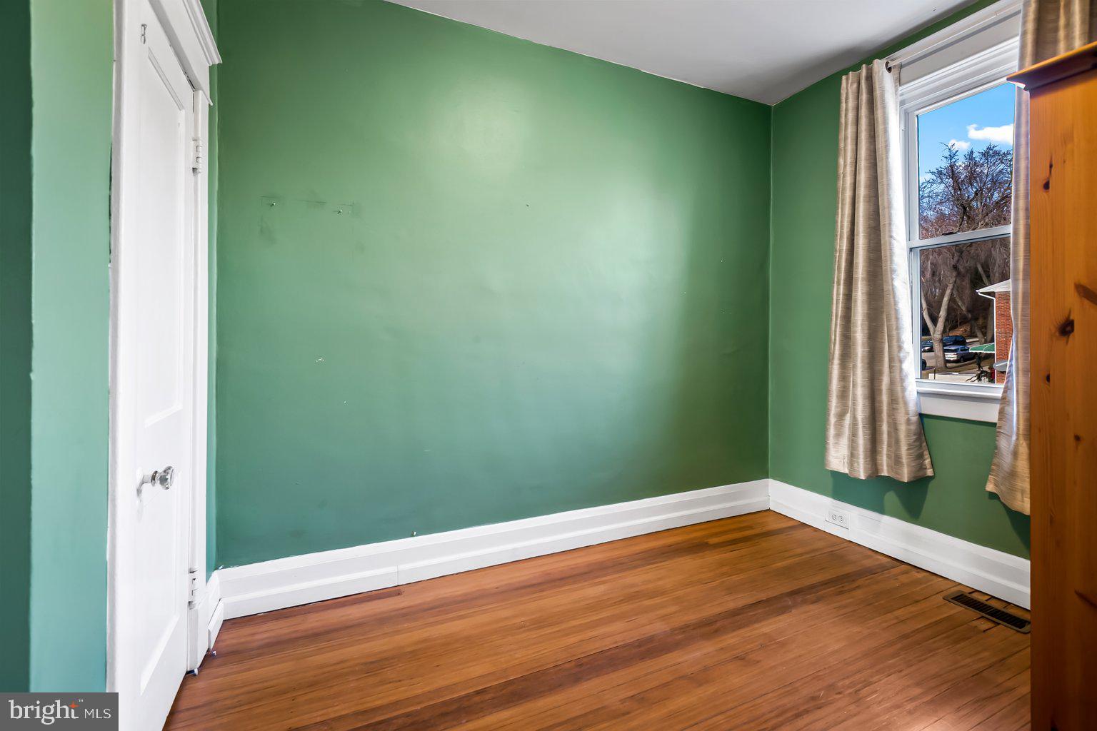 4214 Falls Road Baltimore, MD 21211 - Photo 31 of 40