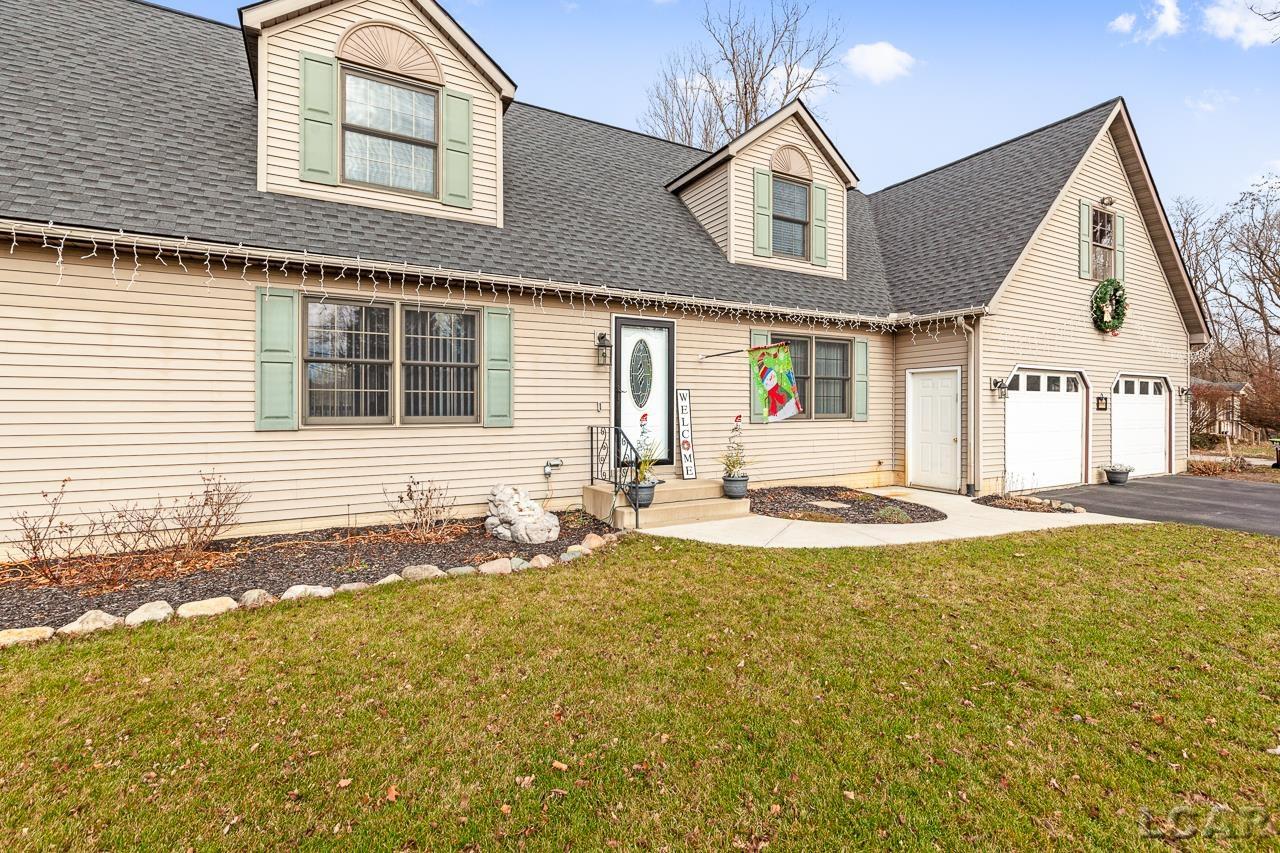 1260 Sutton Road Adrian, MI 49221 - Photo 3 of 52 50131059-98d061a3-9ef2-4b9c-ac00-41f7e13638ab.JPG